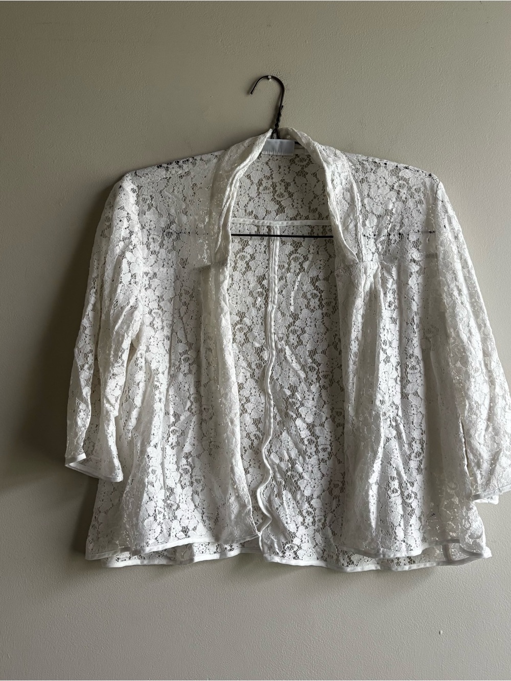 Y2K New York & Company White Floral Lace Cardigan